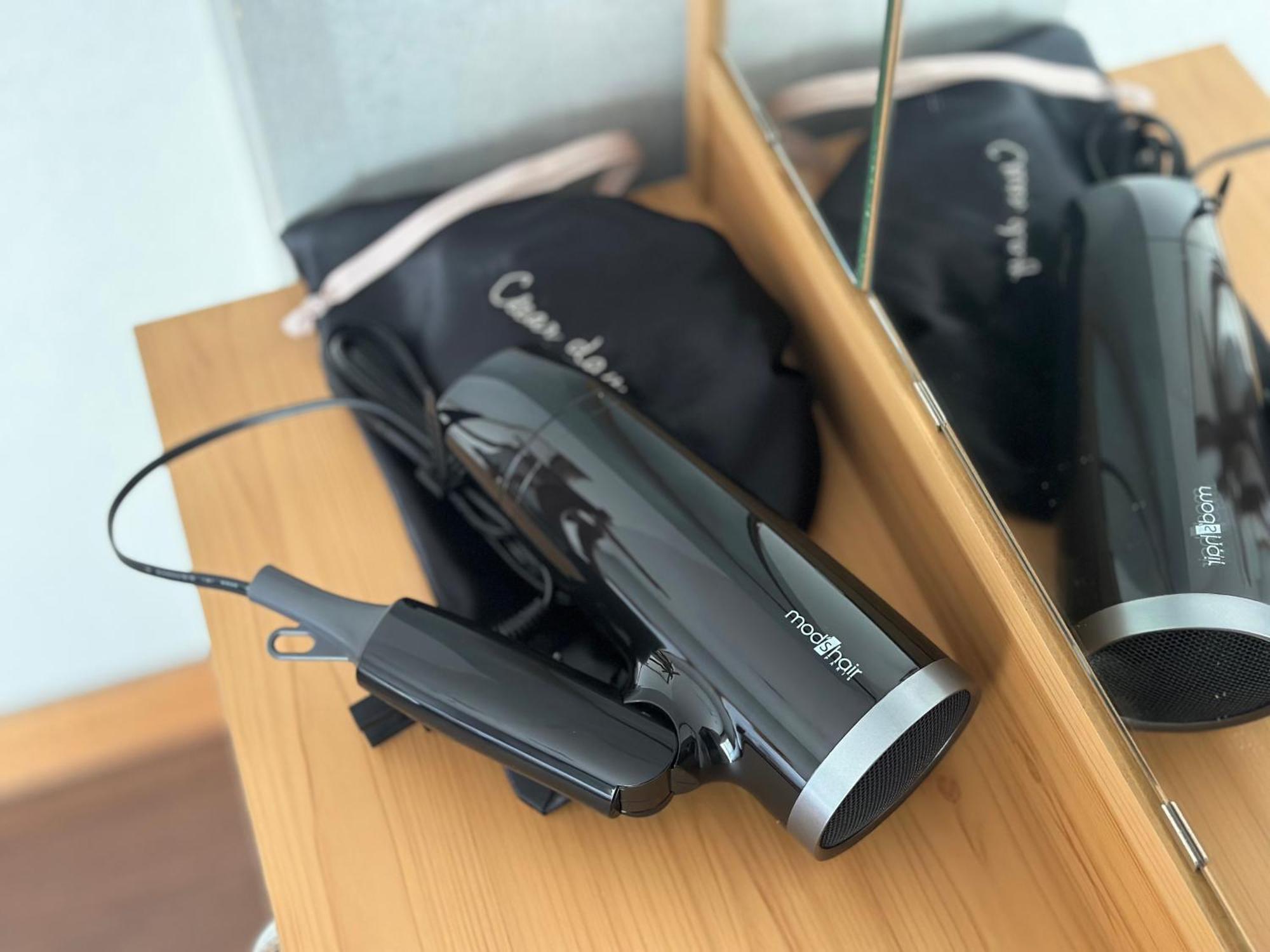 Travel&Book Hotel Hulatoncabin Takamatsu Esterno foto